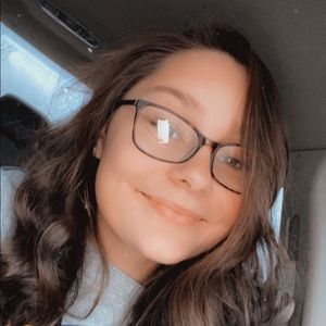 Meet your Posher, Savanna